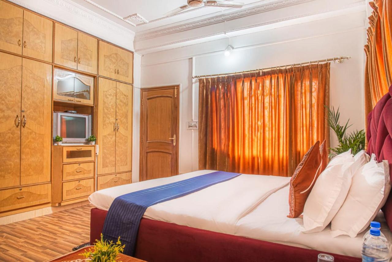 Host Jatin Kasauli Pine Villa 7Oi827O7O3 ภายนอก รูปภาพ