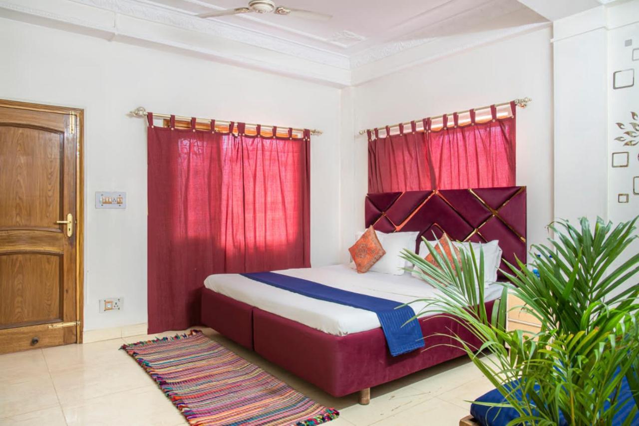 Host Jatin Kasauli Pine Villa 7Oi827O7O3 ภายนอก รูปภาพ