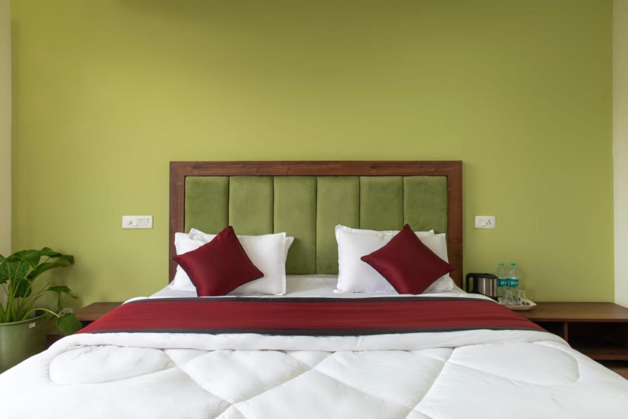 Host Jatin Kasauli Pine Villa 7Oi827O7O3 ภายนอก รูปภาพ